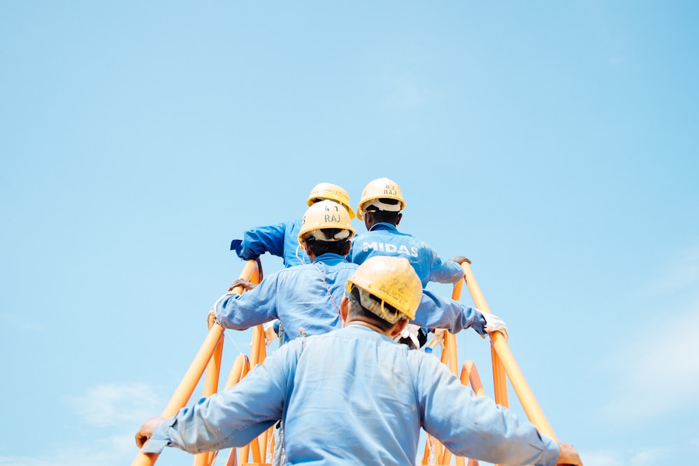 Understanding warehouse shift patterns
